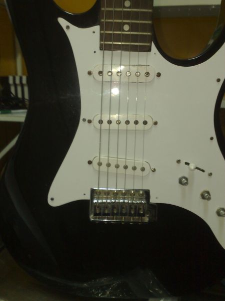 Guitarra Phoenix Semi-nova